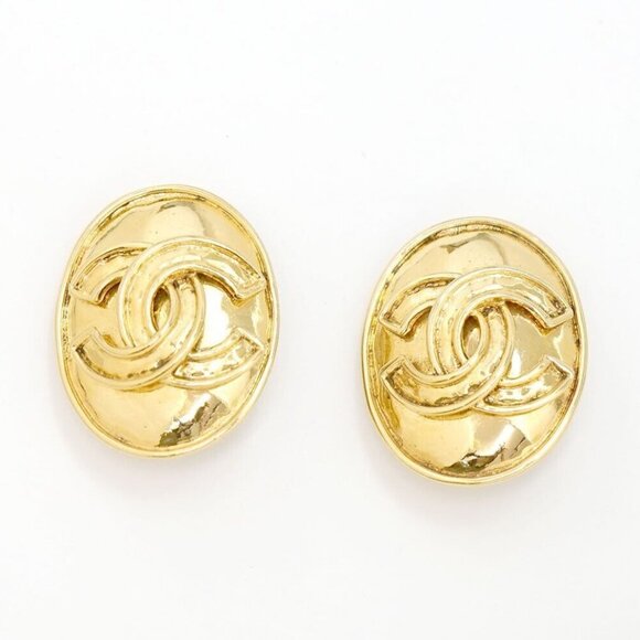 CHANEL CC Logos Oval Clip-On Earrings Gold Tone 94P Auth #11584-7 - Picture 1 of 5